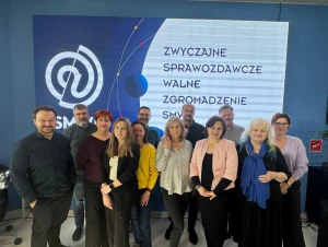 Zdjęcie grupowe członków SMWI obecnych na Walnym Zgromadzeniu – 